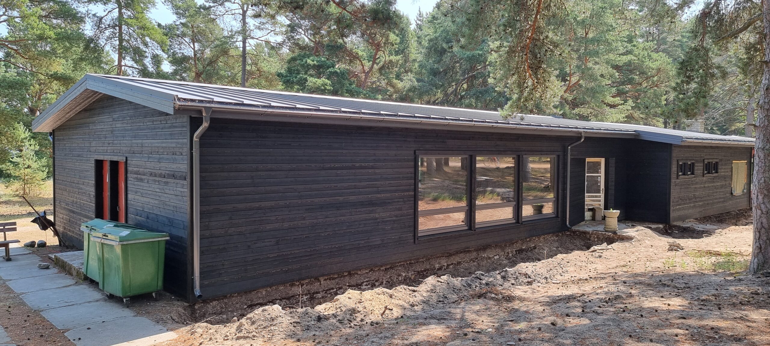 Facade and roof works